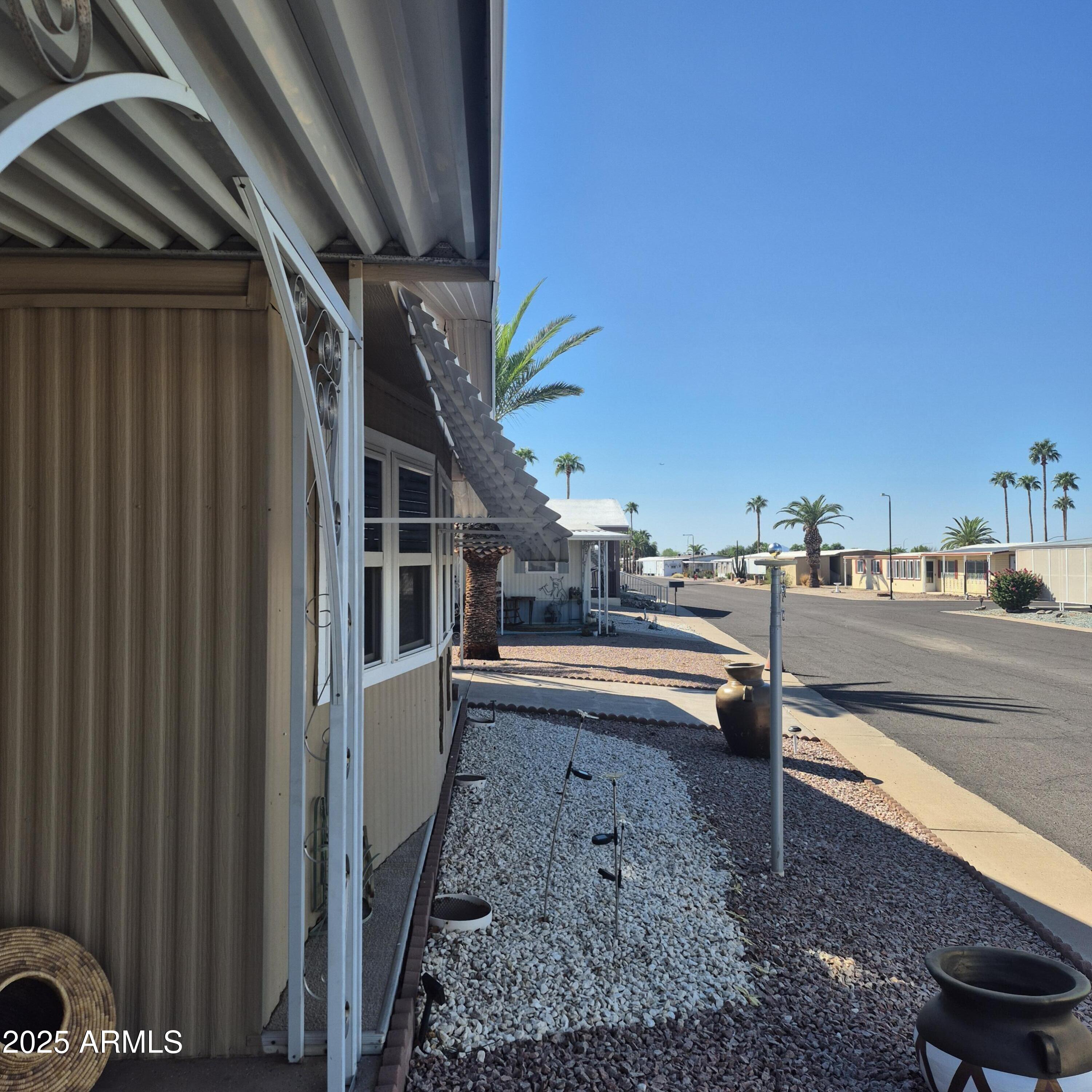 661 South Hawes Road, Unit 25 Mesa, AZ 85208 - Photo 6 of 50 a view of outdoor space and barbecue grill