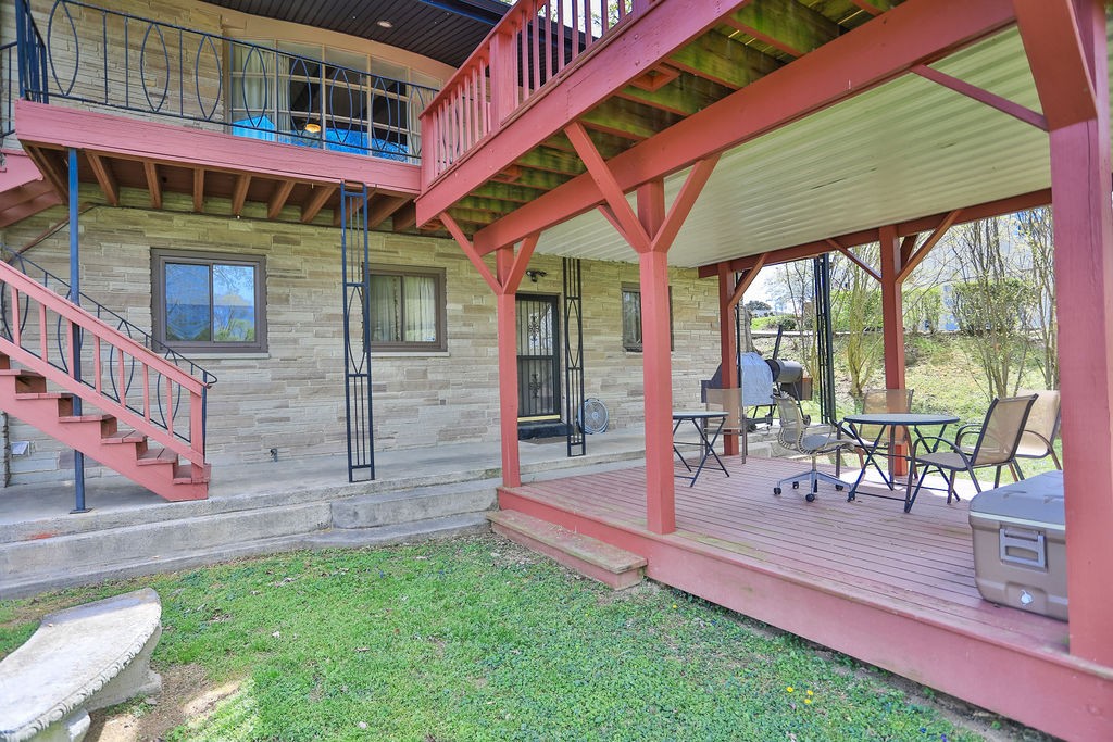 305 Myers Terrace Carthage, TN 37030 - Photo 43 of 75 a front view of a house with a swimming pool
