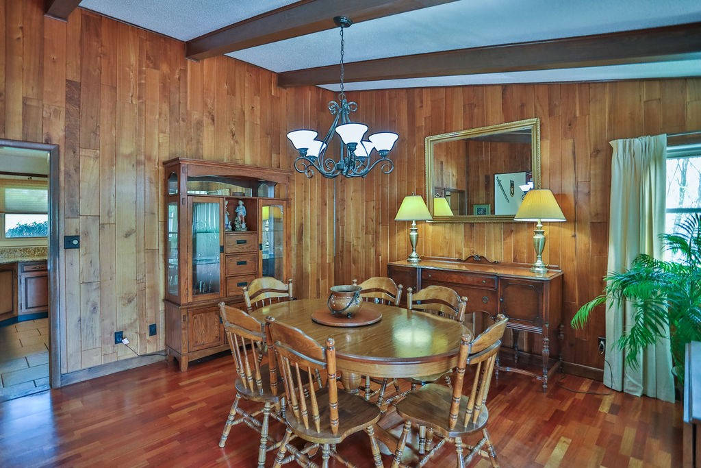 305 Myers Terrace Carthage, TN 37030 - Photo 8 of 75 a dining room with furniture and wooden floor