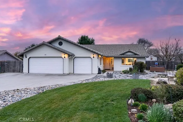 $835,000 | 448 Morgan Lane, Paso Robles, CA 93446