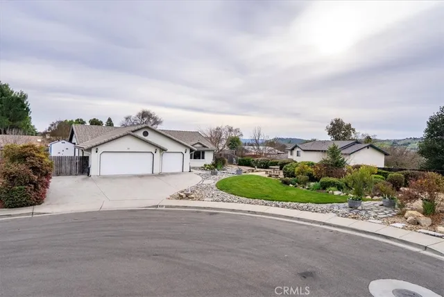 $835,000 | 448 Morgan Lane, Paso Robles, CA 93446