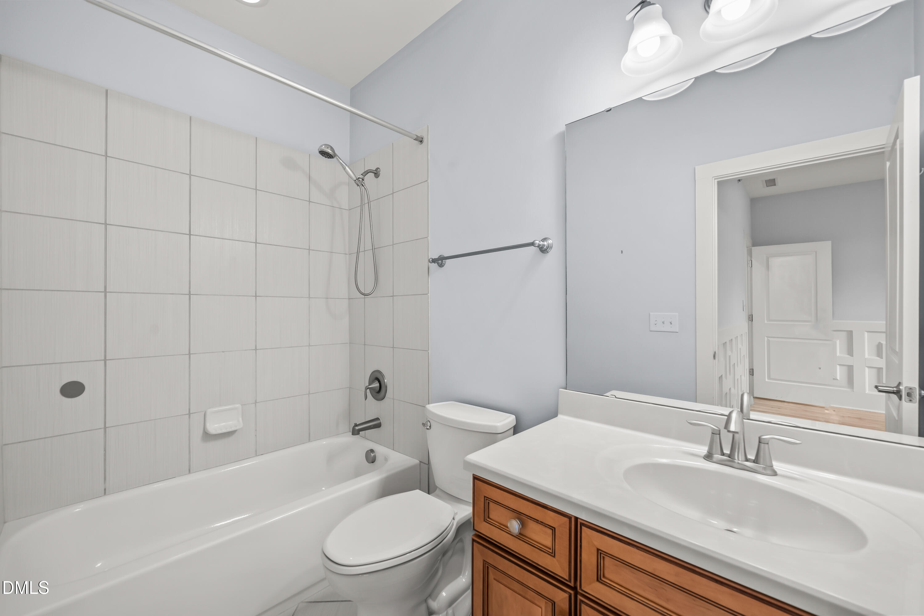 530 John Haywood Way, Unit 104 Raleigh, NC 27604 - Photo 23 of 29 530-104 JHW Guest Bath