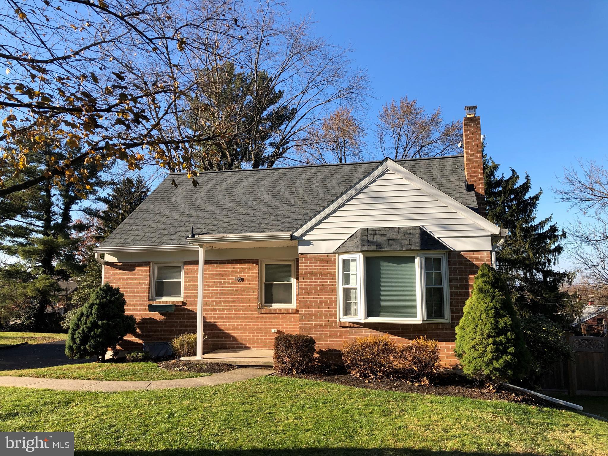 409 Devon Road York, PA 17403 - Photo 1 of 26 Gallery Image 1