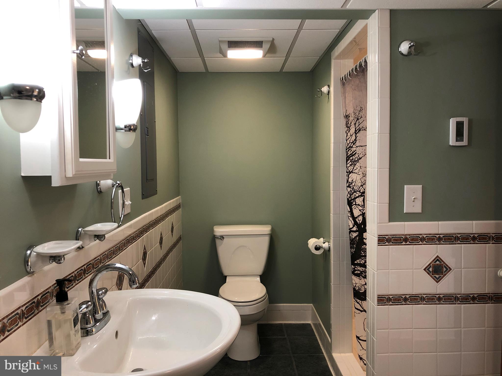 409 Devon Road York, PA 17403 - Photo 14 of 26 Gallery Image 14