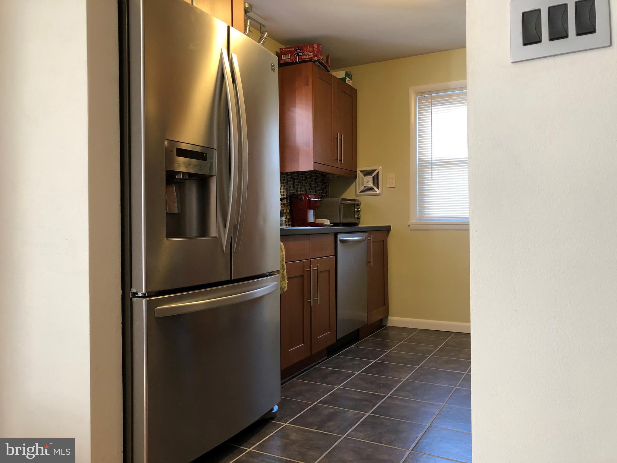 409 Devon Road York, PA 17403 - Photo 5 of 26 Gallery Image 5