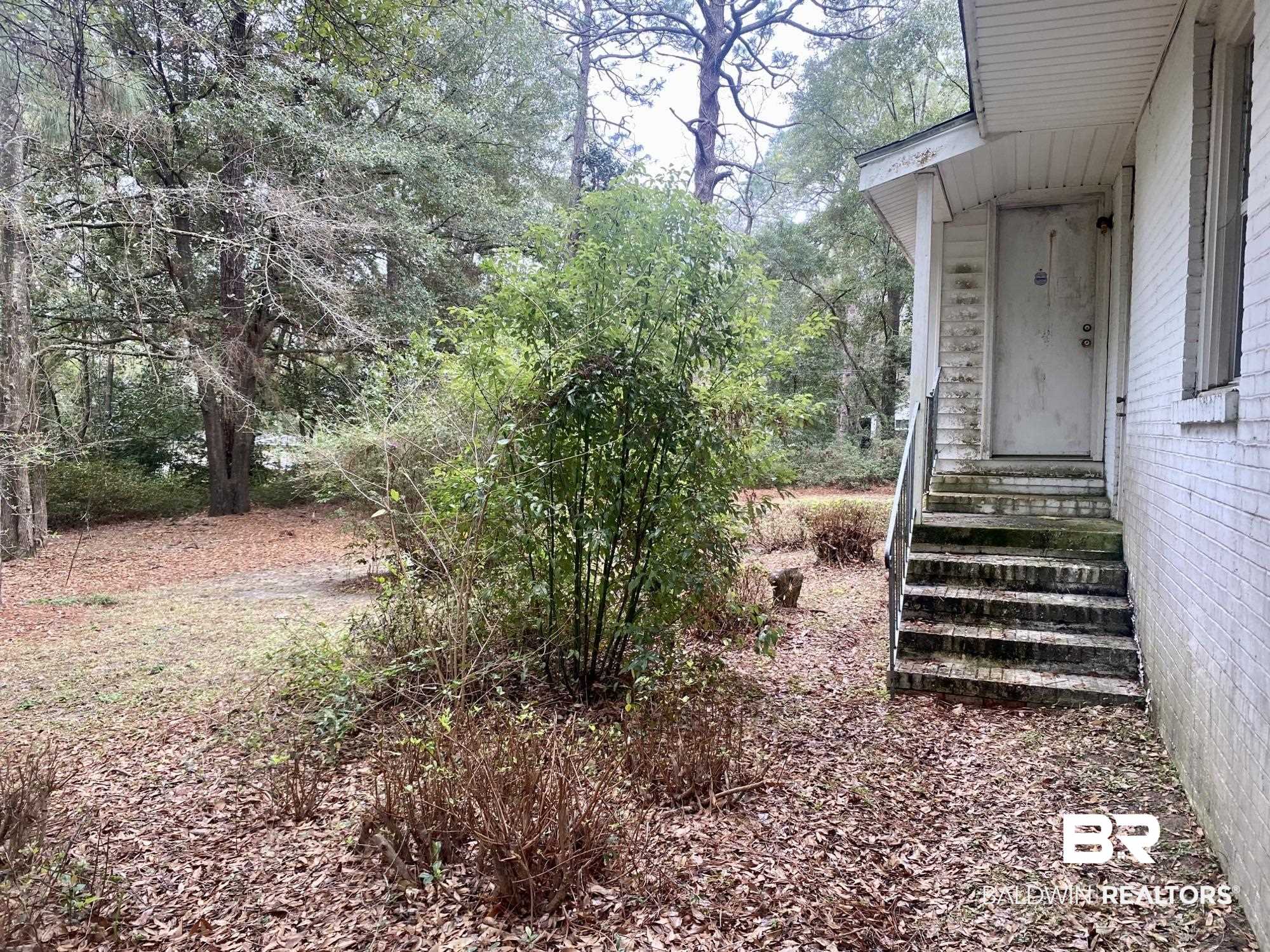 325 Bomar Place Mobile, AL 36609 - Photo 9 of 15