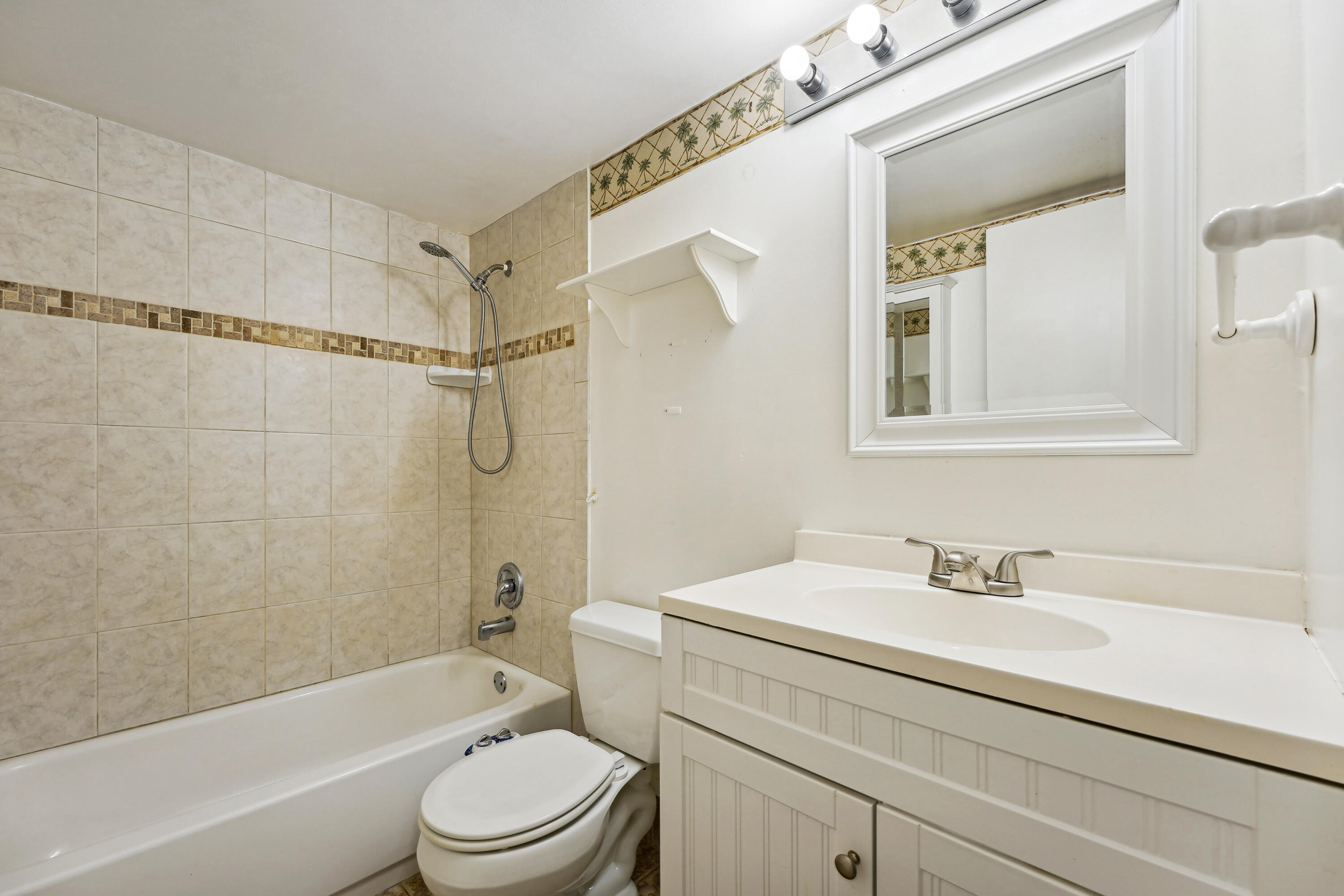806 Southwest 9th St Circle, Unit 203 Boca Raton, FL 33486 - Photo 19 of 29 image00031