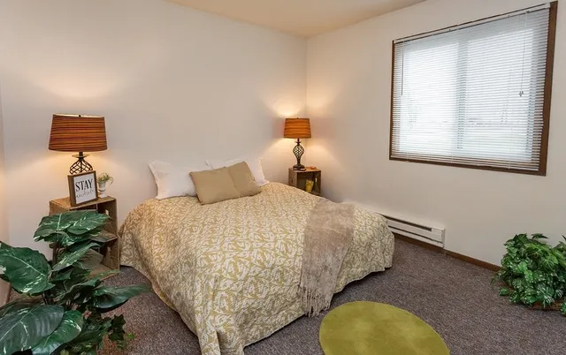 $804 | 225 Sugar Creek Lane, Other, IA 52317