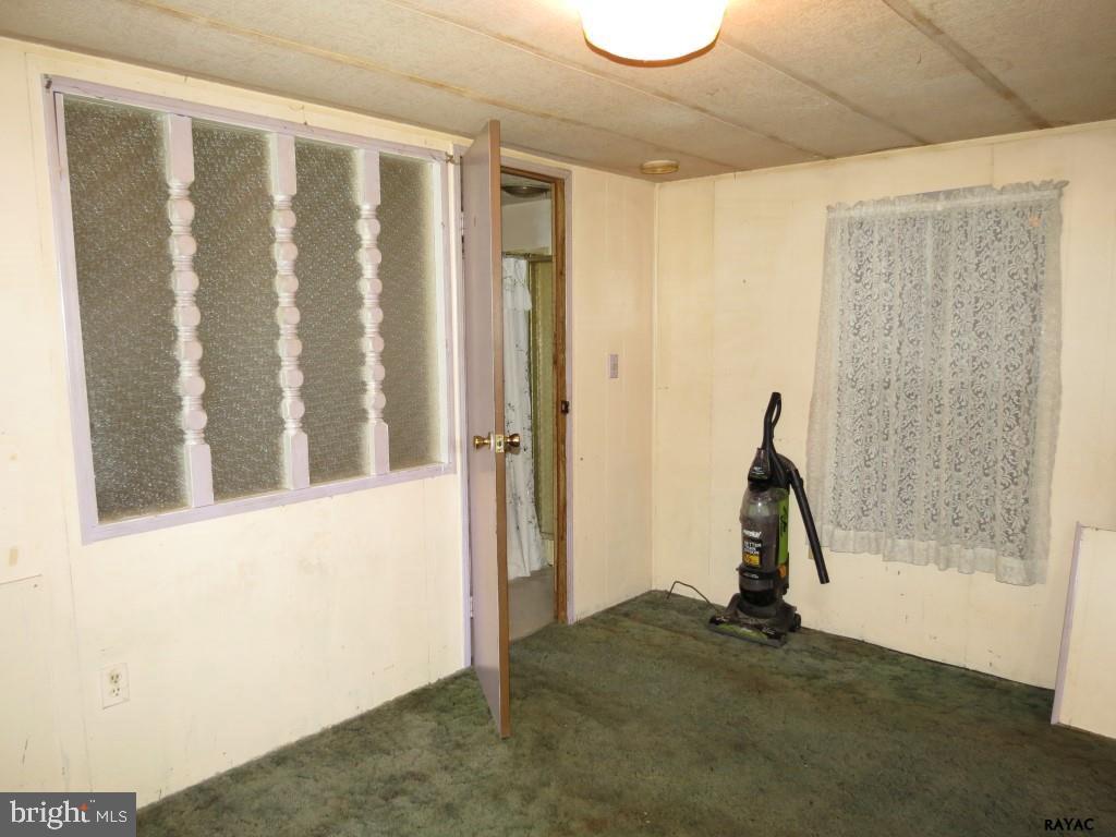 5111 Nursery Road Dover, PA 17315 - Photo 12 of 23 Gallery Image 12