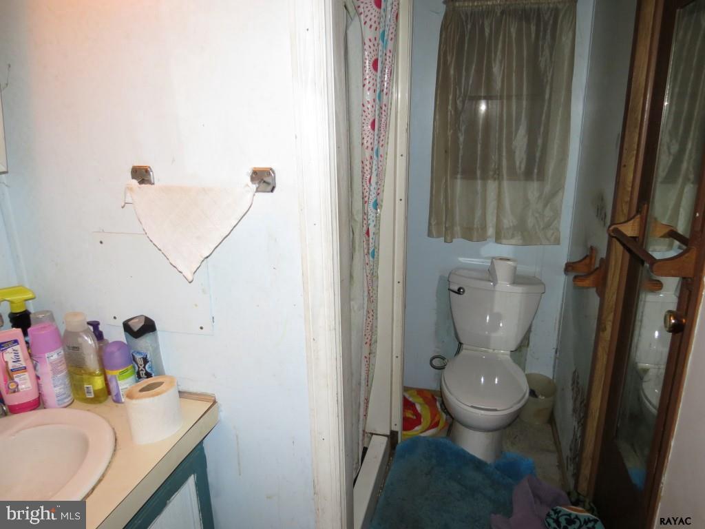 5111 Nursery Road Dover, PA 17315 - Photo 17 of 23 Gallery Image 17