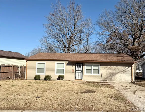 $102,000 | 1115 St Bartholomew Drive, Cahokia, IL 62206