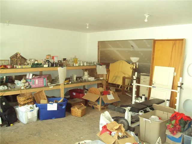 a view of entryway and hall