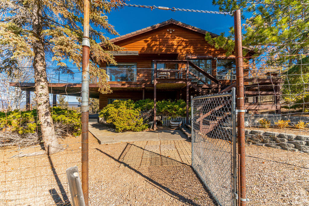 11322 Southwest Red Cloud Road Powell Butte, OR 97753 - Photo 31 of 35 RileyVisuals-21
