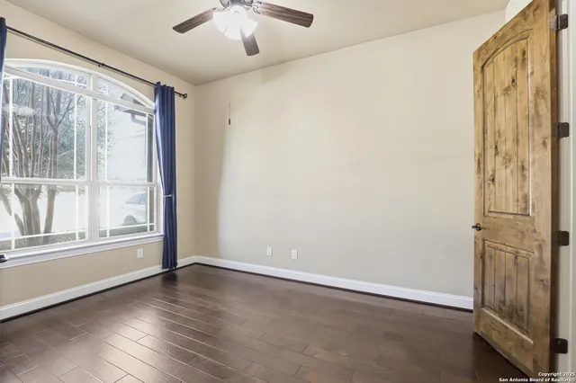 $3,300 | 24010 Alpine Lodge, San Antonio, TX 78258