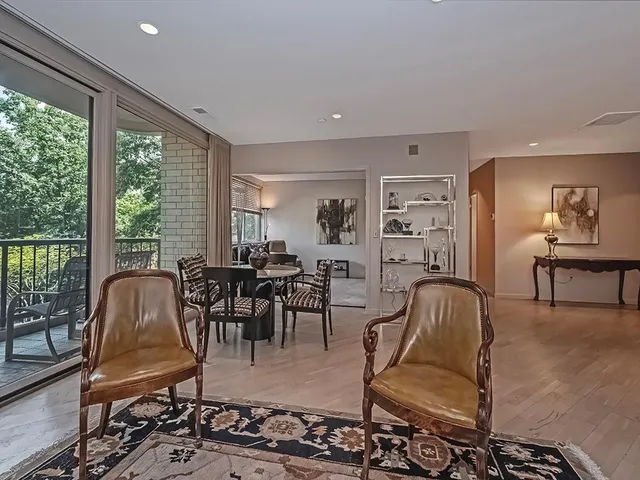 a view of a livingroom with furniture window and outside view