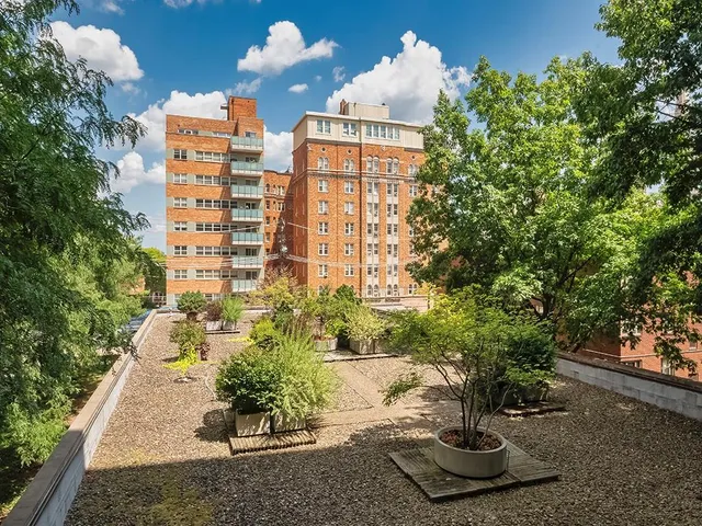 $799,000 | 146 North Bellefield Avenue, Unit 304, Pittsburgh, PA 15213