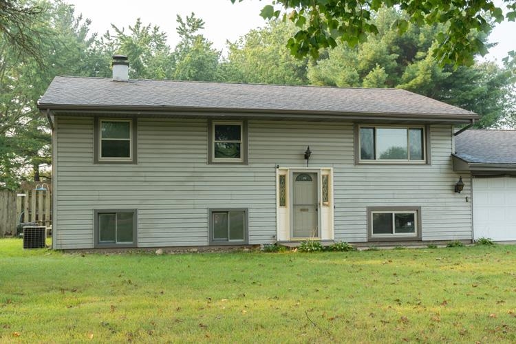 14380 Douglas Road Mishawaka, IN 46545 - Photo 3 of 31 Gallery Image 3