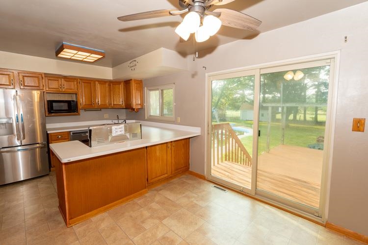 14380 Douglas Road Mishawaka, IN 46545 - Photo 8 of 31 Gallery Image 8