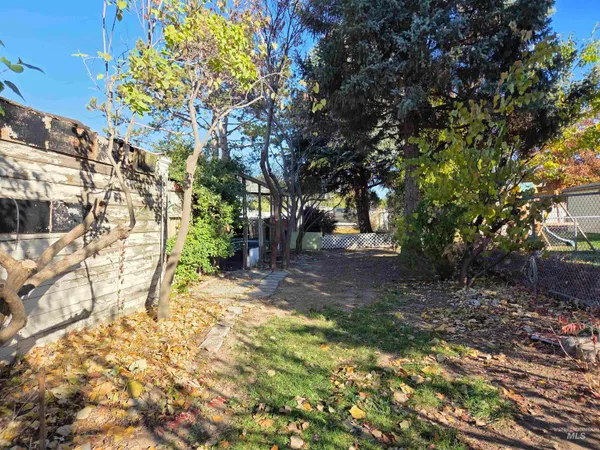 $39,900 | 1715 West Flamingo Avenue, Nampa, ID 83651