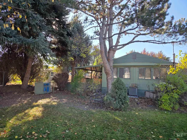 $39,900 | 1715 West Flamingo Avenue, Nampa, ID 83651