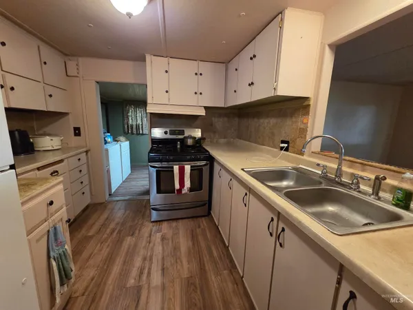 $39,900 | 1715 West Flamingo Avenue, Nampa, ID 83651
