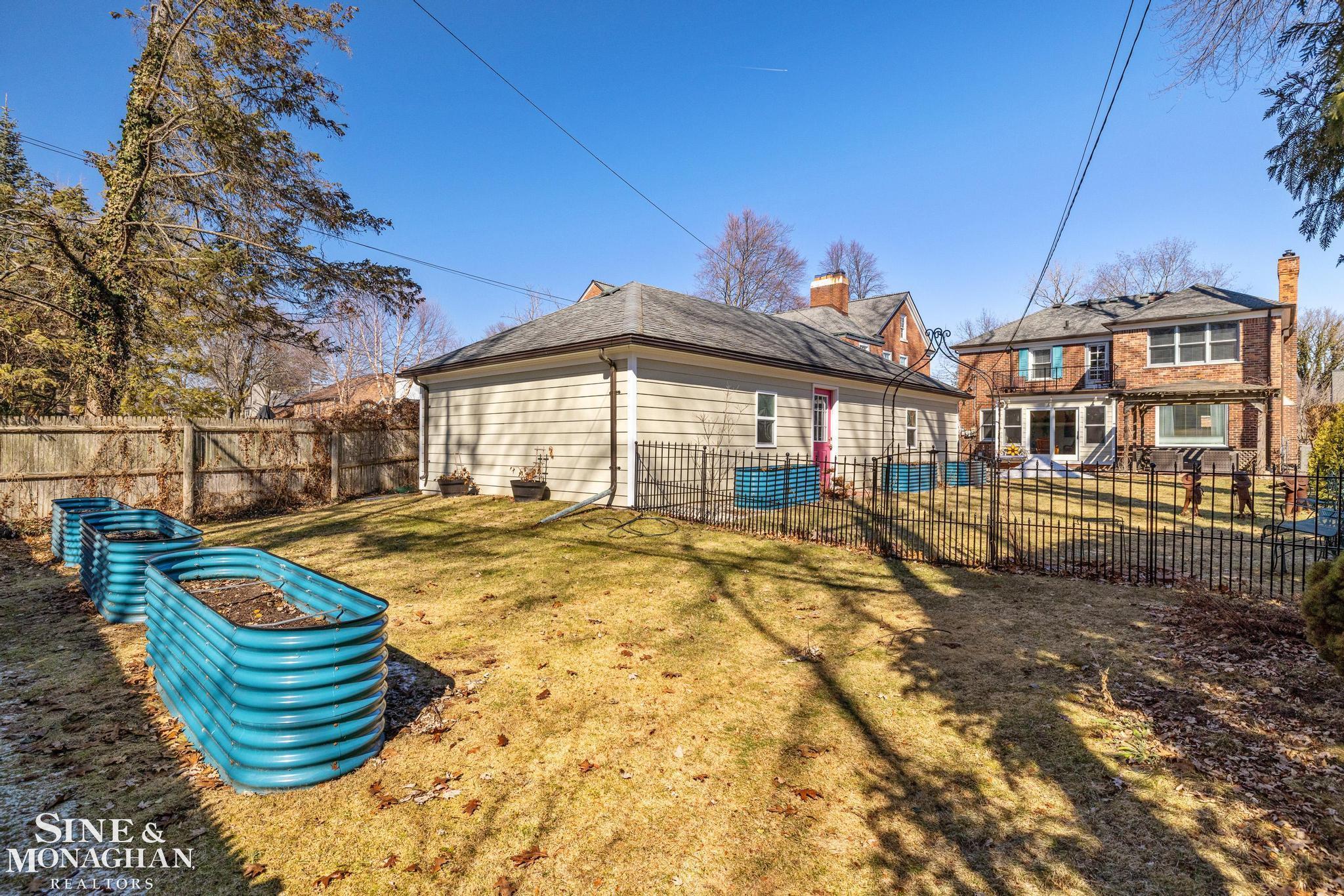 171 Merriweather Road Grosse Pointe Farms, MI 48236 - Photo 43 of 51