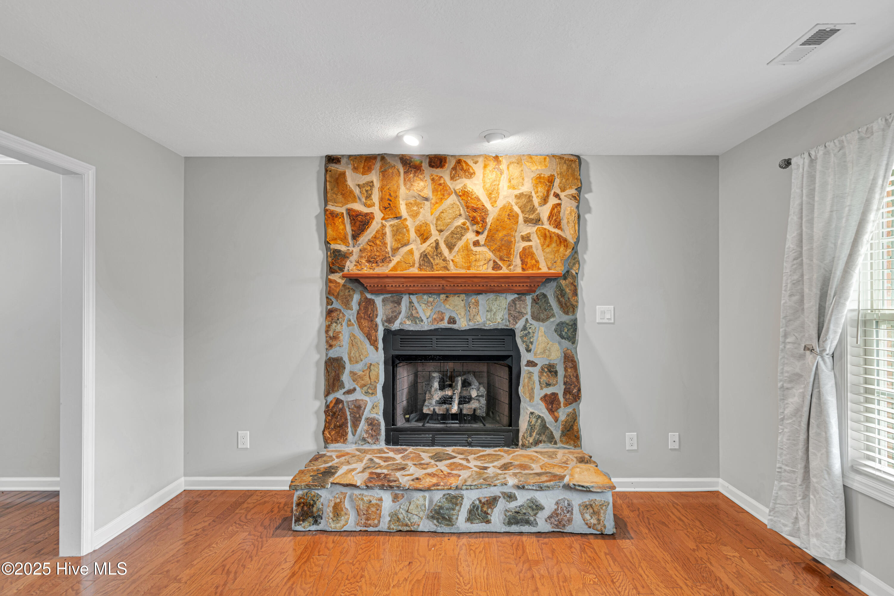 8 Arrowhead Drive Hubert, NC 28539 - Photo 3 of 31 DSC_3597