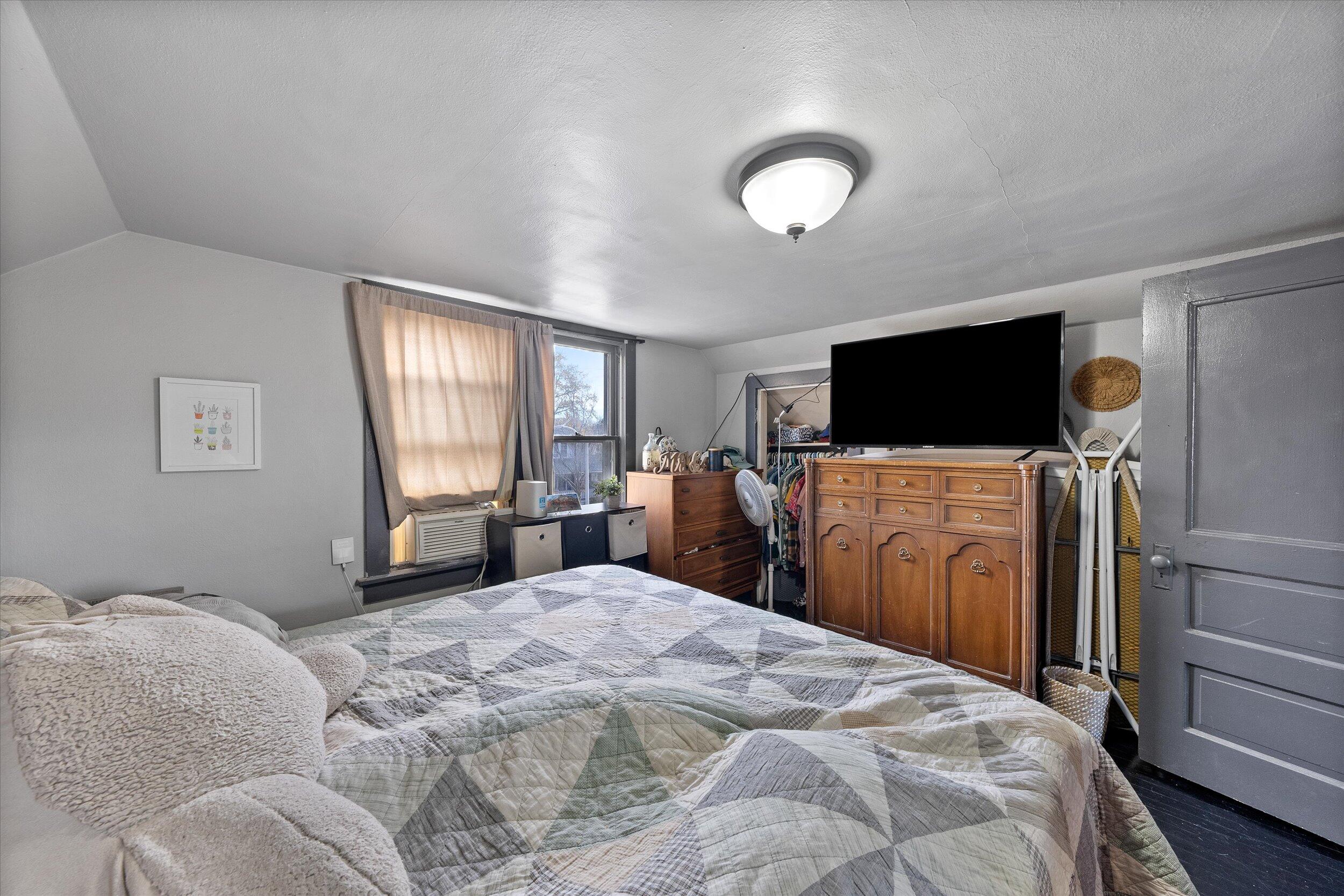 1929 South 72nd Street West Allis, WI 53219 - Photo 12 of 22 13-Bedroom