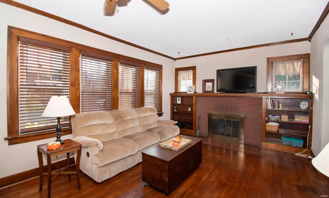 $199,900 | 813 East Mitchell Street, Kendallville, IN 46755