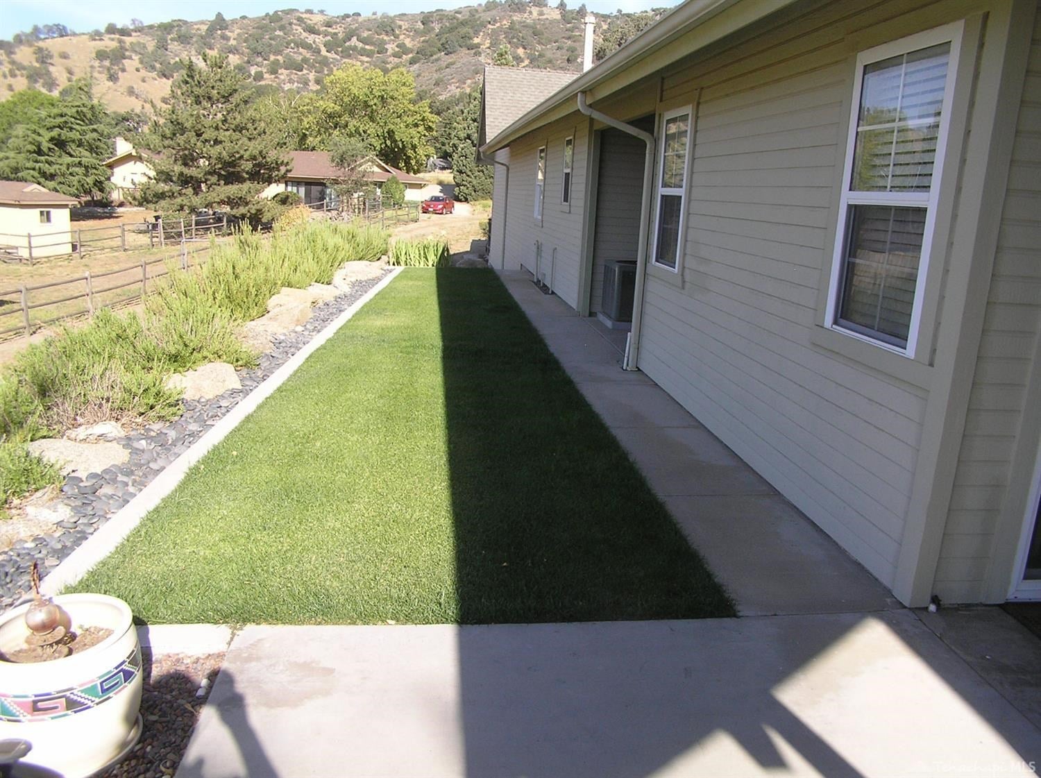 22901 Homestead Way Tehachapi, CA 93561 - Photo 28 of 34 Gallery Image 28