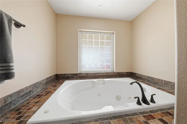 $1,499,000 | 1285 Embry Avenue, Moapa, NV 89025