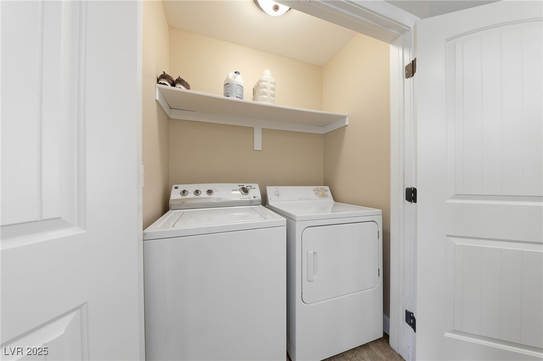1285 Embry Avenue Moapa, NV 89025 - Photo 62 of 98 Laundry room featuring washing machine and clothes dryer
