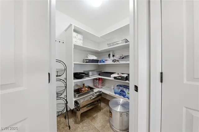 $1,499,000 | 1285 Embry Avenue, Moapa, NV 89025