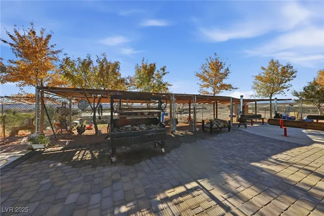 $1,499,000 | 1285 Embry Avenue, Moapa, NV 89025