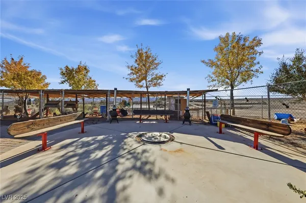 $1,499,000 | 1285 Embry Avenue, Moapa, NV 89025