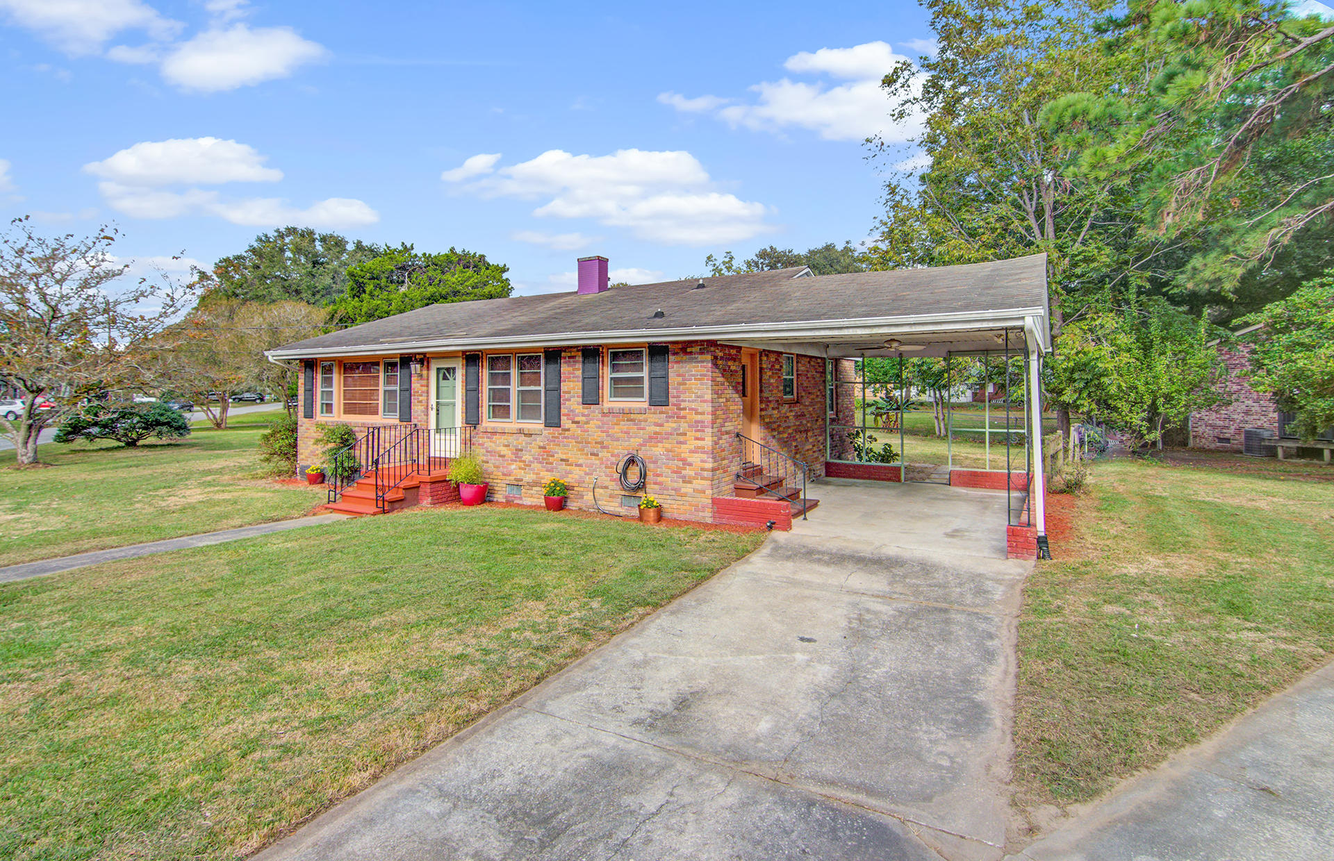 722 Windward Road Charleston, SC 29412 - Photo 5 of 26 6