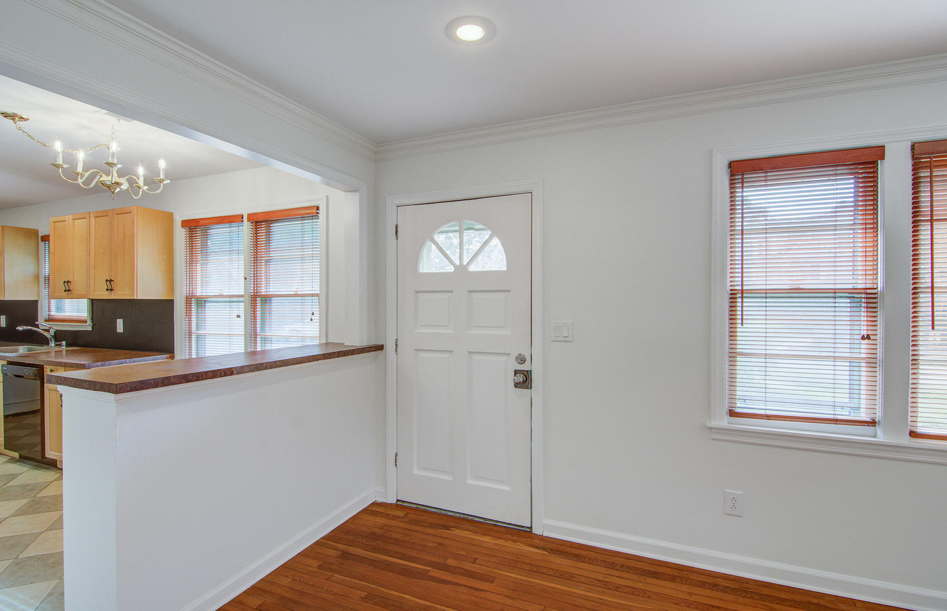 722 Windward Road Charleston, SC 29412 - Photo 7 of 26 8
