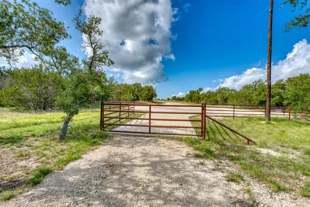 $827,750 | 191 Pivot Circle, Briggs, TX 78608