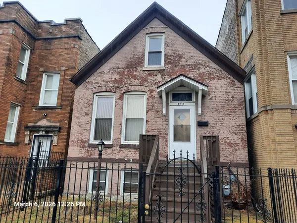$170,000 | 4516 West Van Buren Street, Chicago, IL 60624