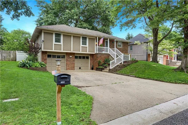 $379,500 | 16012 West 139th Terrace, Olathe, KS 66062