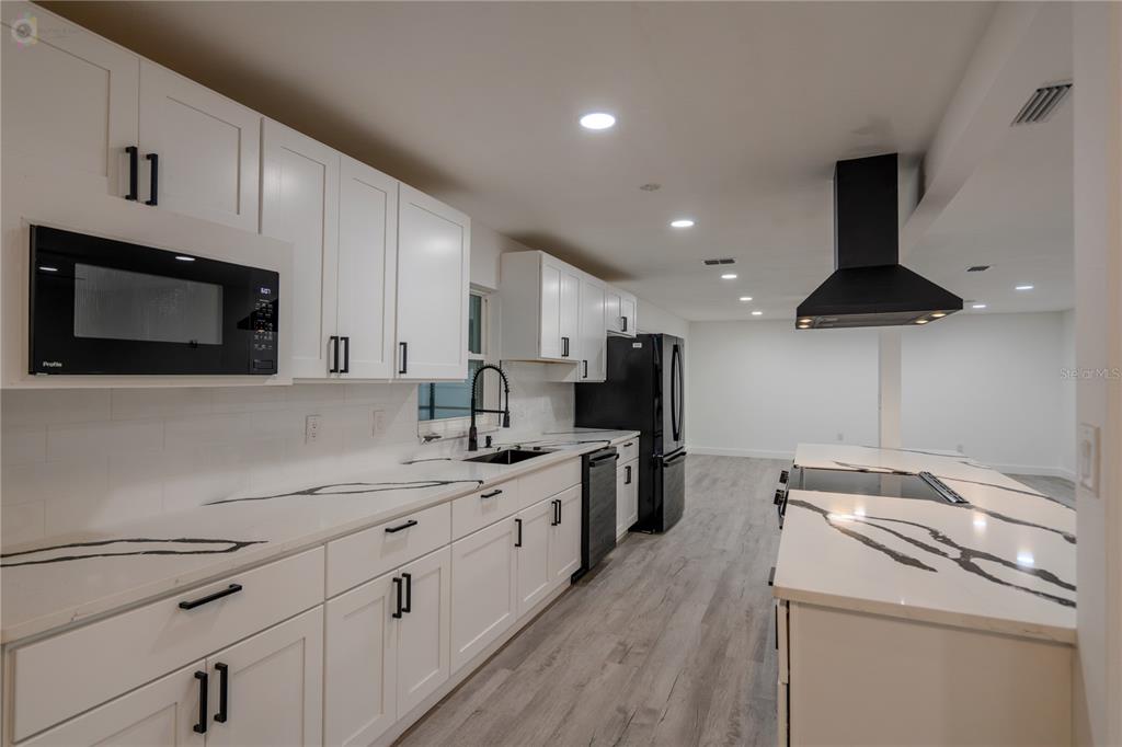 611 Rooks Road Seffner, FL 33584 - Photo 12 of 32 Gallery Image 12