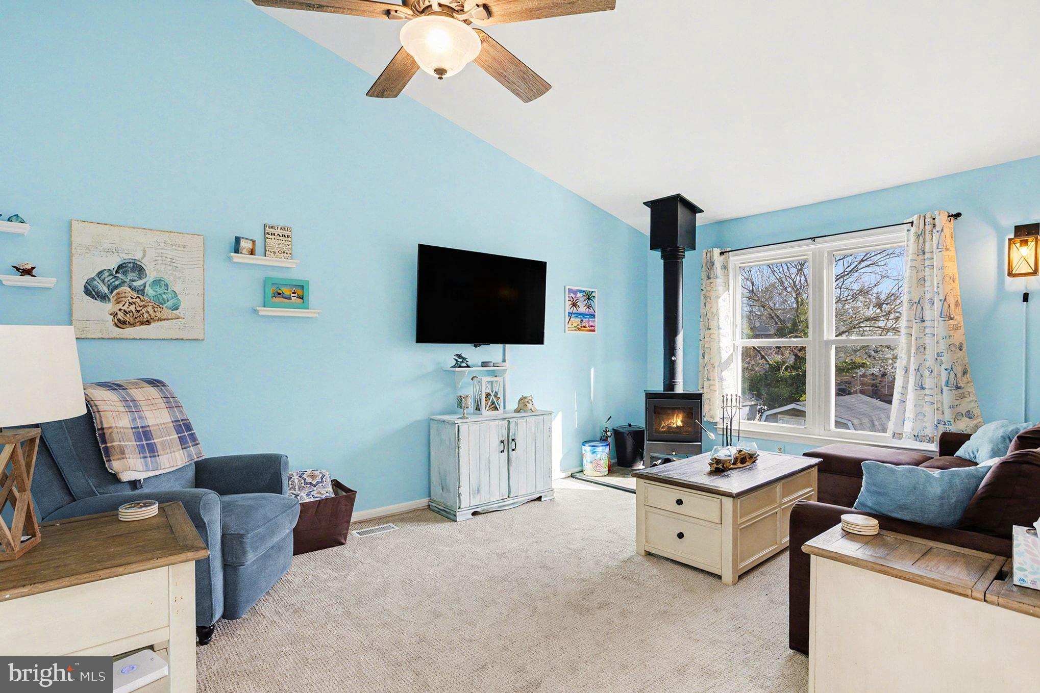 4400 Cottington Road Nottingham, MD 21236 - Photo 20 of 48 a living room with furniture and a flat screen tv