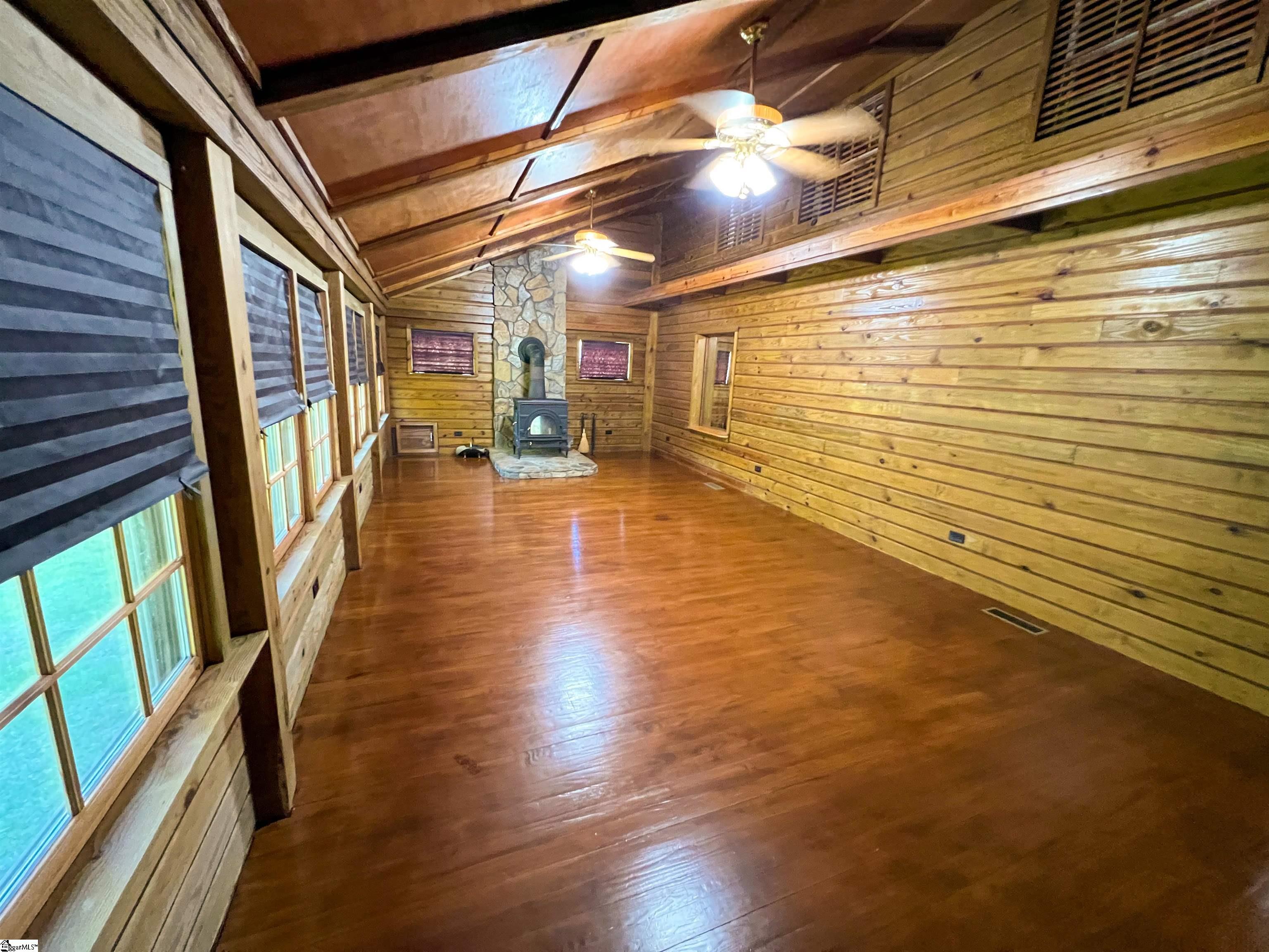 969 Holly Bush Road Easley, SC 29640 - Photo 12 of 34 Gallery Image 12