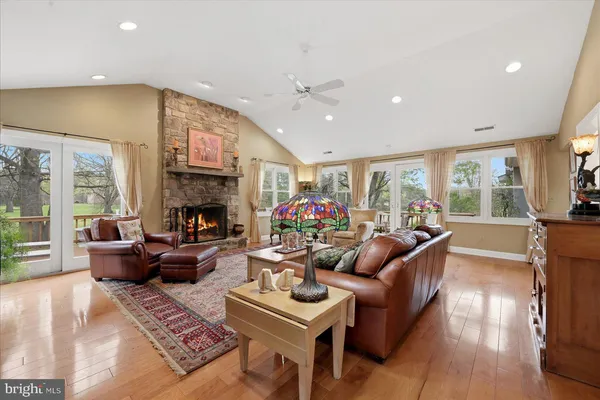$1,000,000 | 25404 Frosty Meadow Lane, Aldie, VA 20105