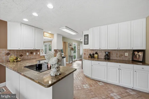 $1,000,000 | 25404 Frosty Meadow Lane, Aldie, VA 20105