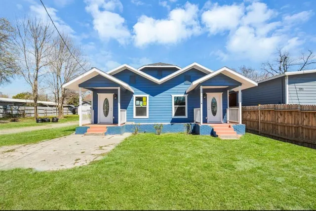 $1,250 | 7919 Brays Street, Unit B, Houston, TX 77012