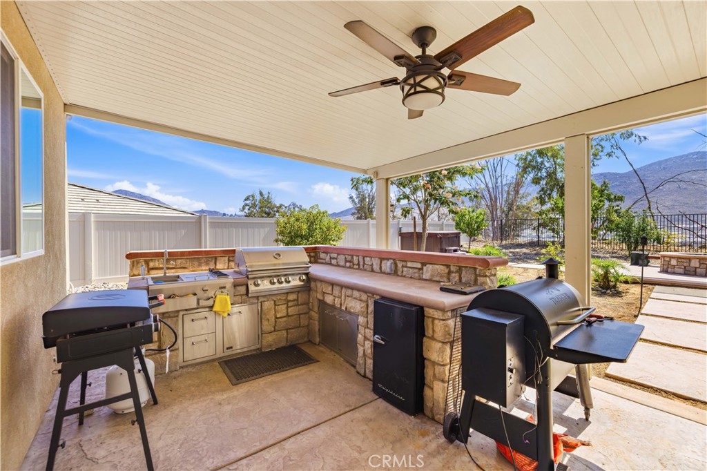 8188 Country Mile Lane Riverside, CA 92507 - Photo 31 of 37