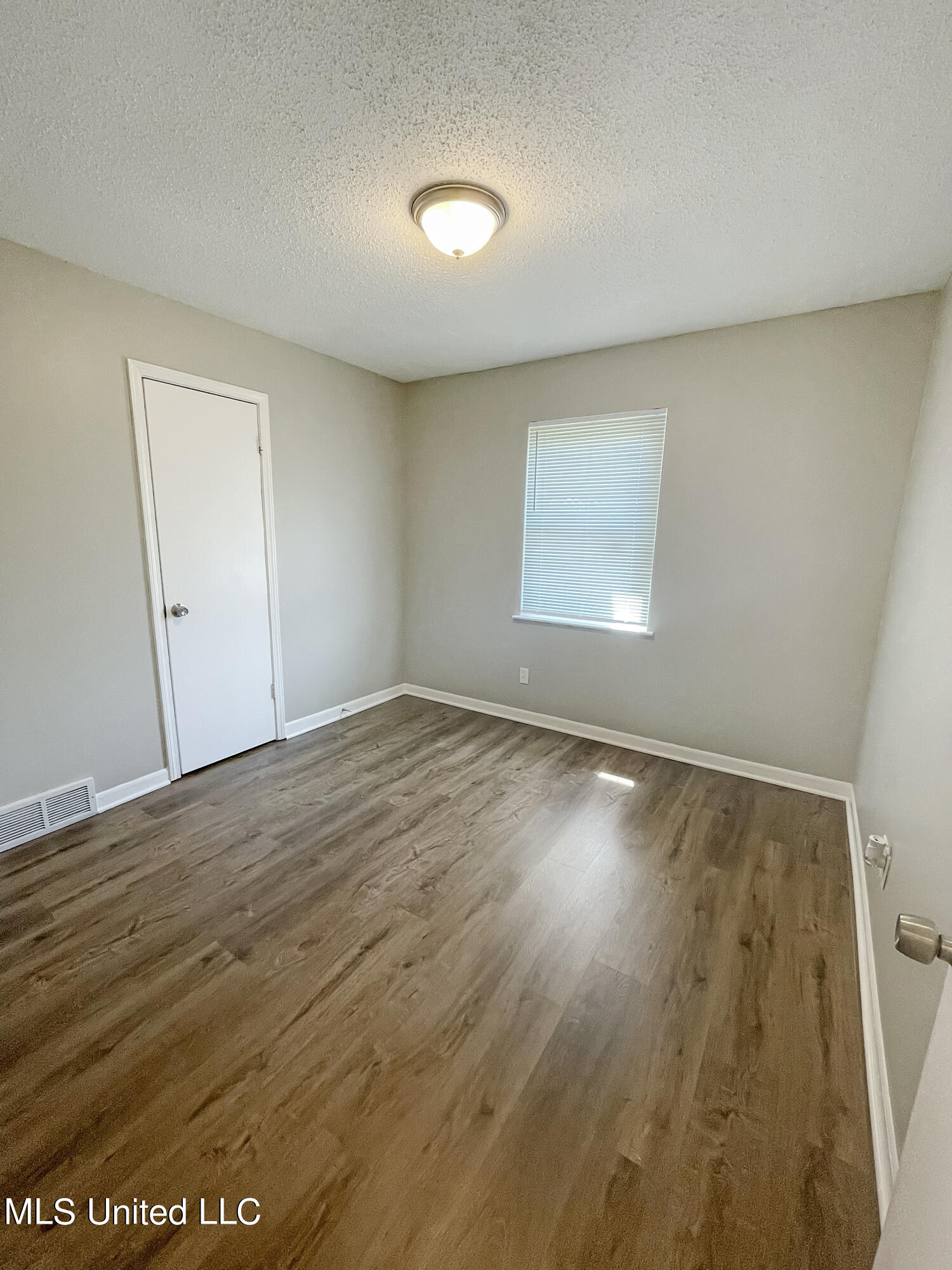2995 Valleybrook Road Horn Lake, MS 38637 - Photo 11 of 16 Guest Bedroom 2