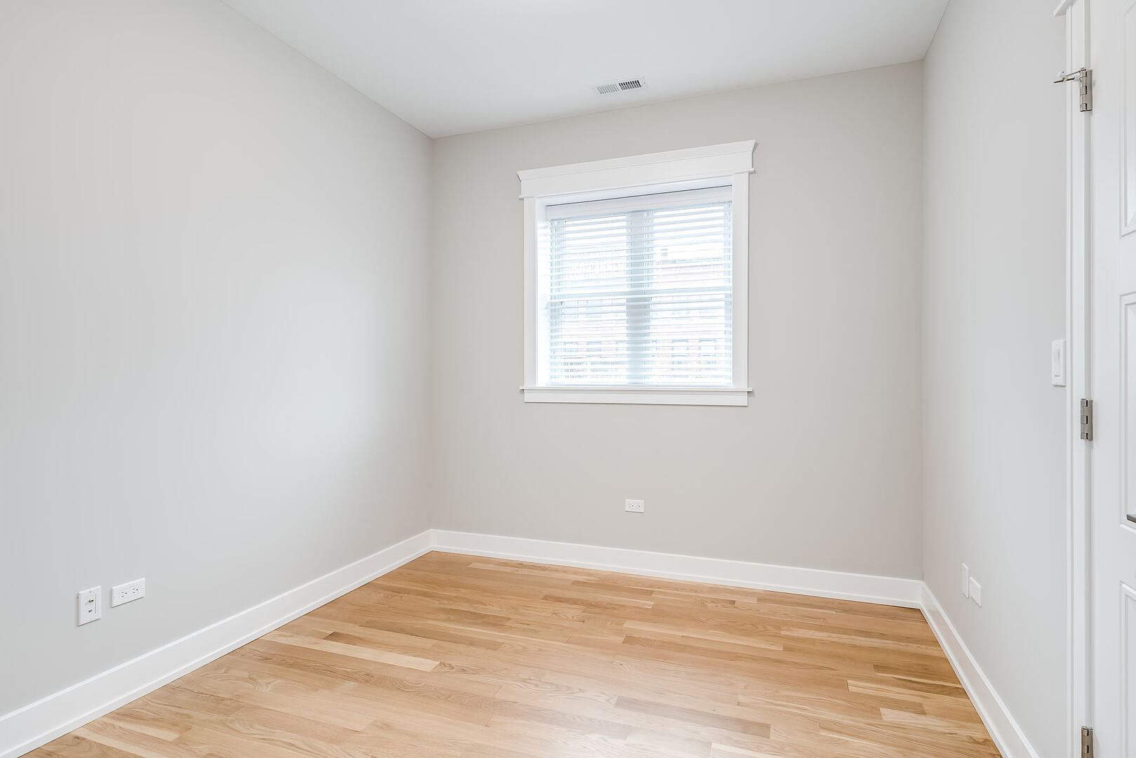 2145 South Halsted Street, Unit 4S Chicago, IL 60608 - Photo 19 of 29 an empty room with a window