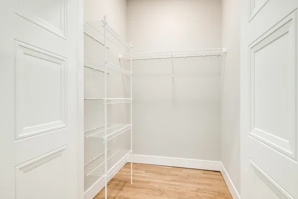 $3,300 | 2145 South Halsted Street, Unit 4S, Chicago, IL 60608
